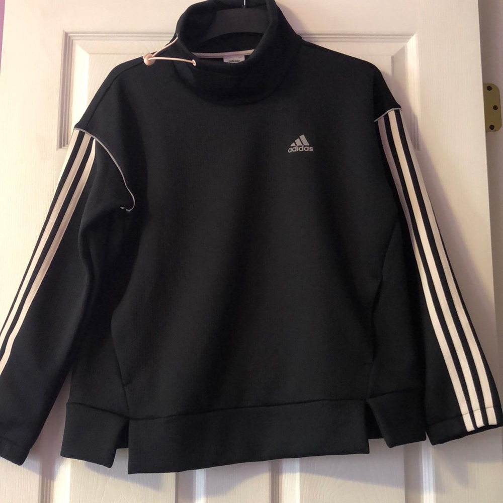 Adidas sweatshirt 🖤